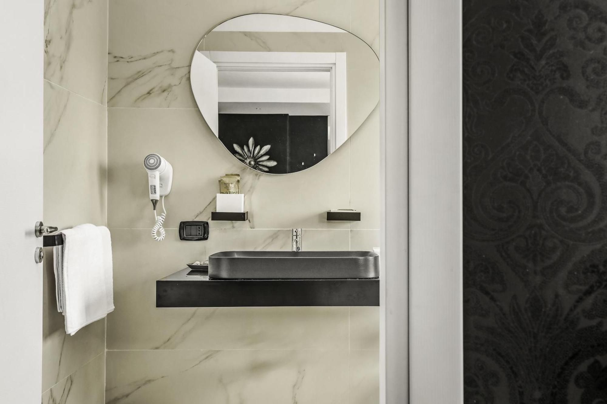 Reggia Suite Spa Hotel Caserta Esterno foto